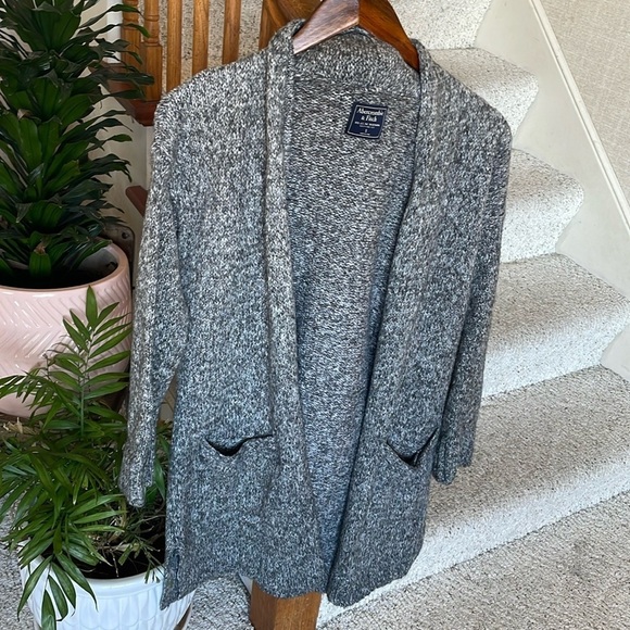 Abercrombie & Fitch Chunky Gray Marled Open Cardigan - Picture 1 of 7
